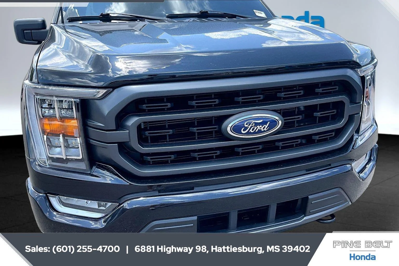 Used 2023 Agate Black Ford XLT image 21