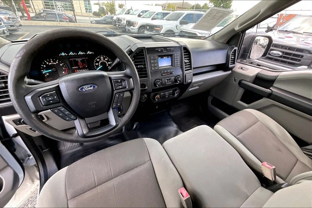 Used 2019 White Ford XL image 14
