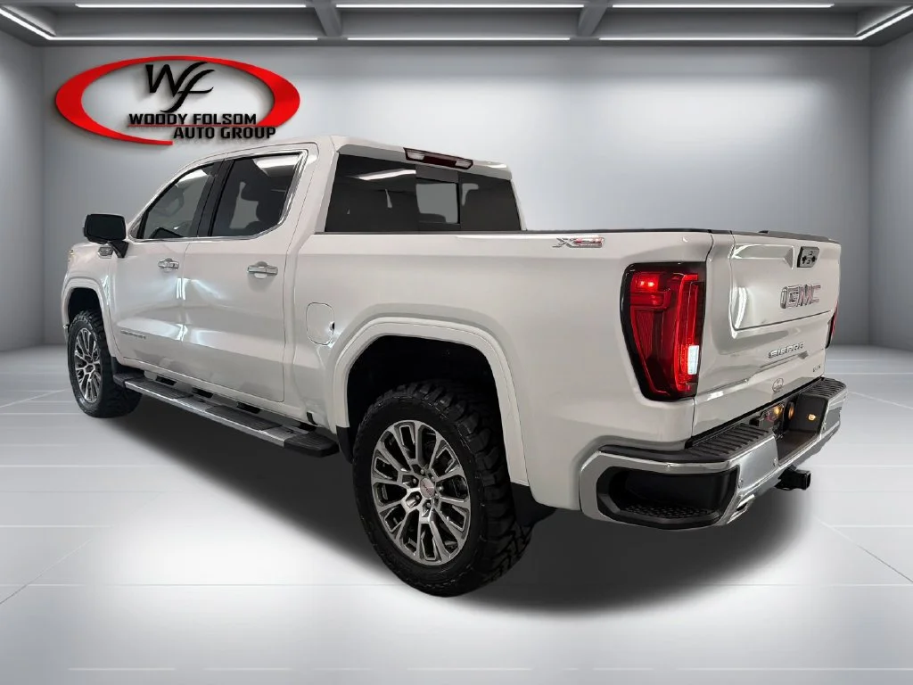 New 2026 Summit White GMC SLT image 9
