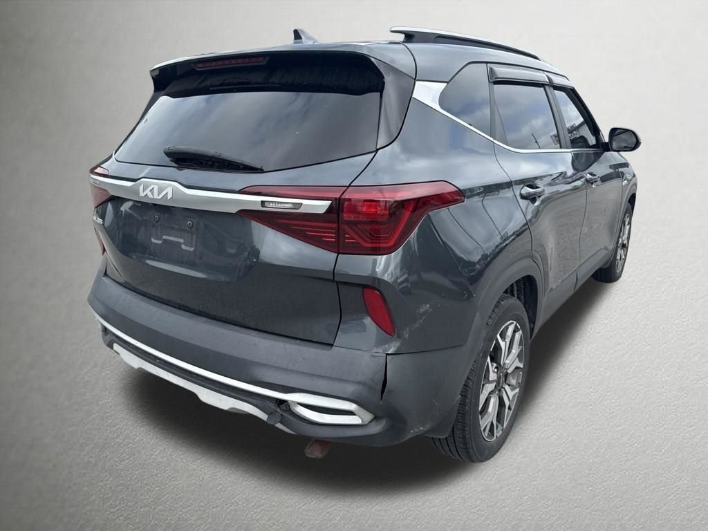 Used 2022 Gray Kia EX image 3