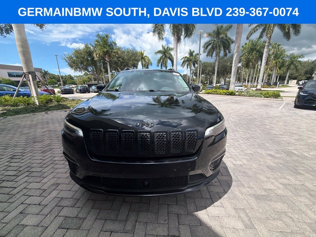 Used 2023 Diamond Black Jeep Altitude image 18
