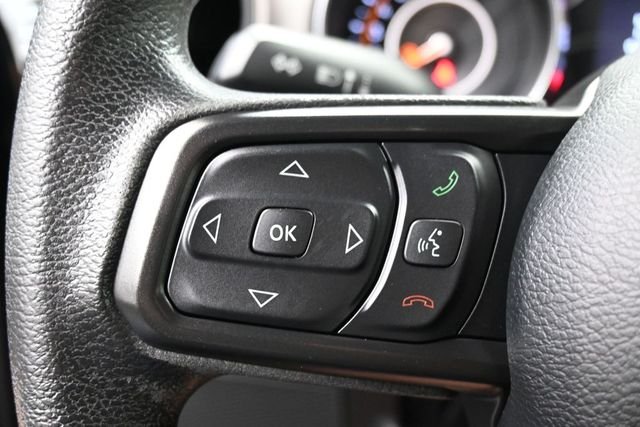 Used 2022 Black Jeep Sport image 19
