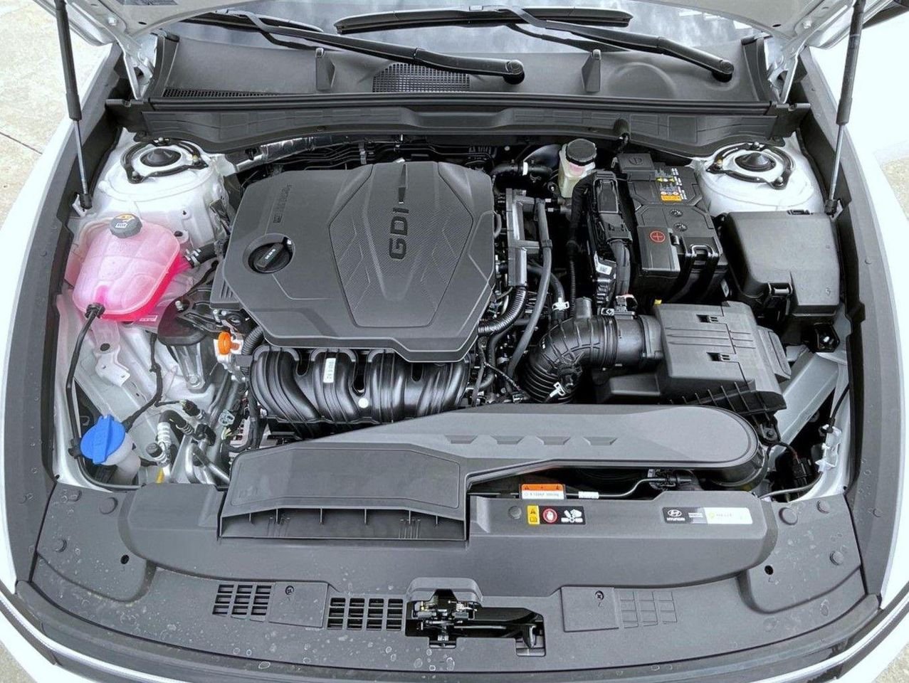 New 2026 White Hyundai SEL Sport image 25