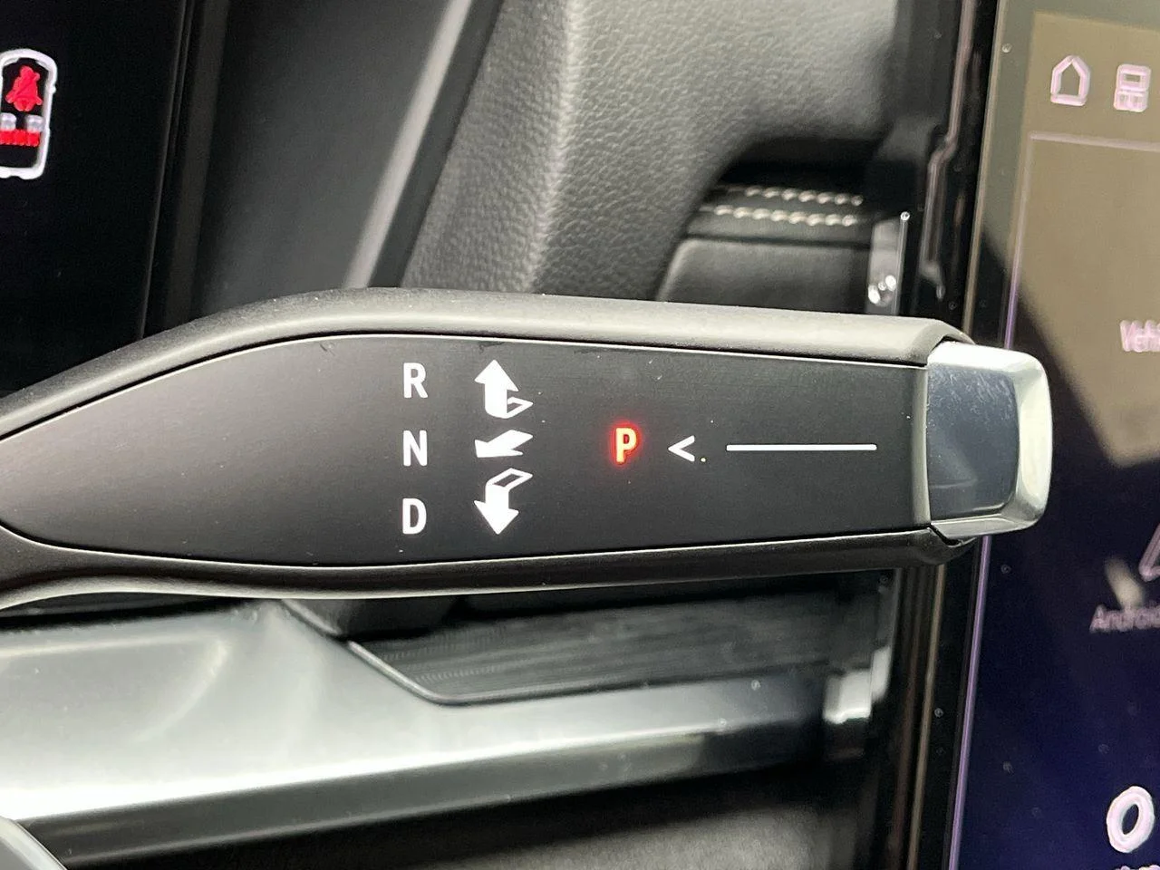 Used 2025 Riverstone Metallic GMC Elevation image 22