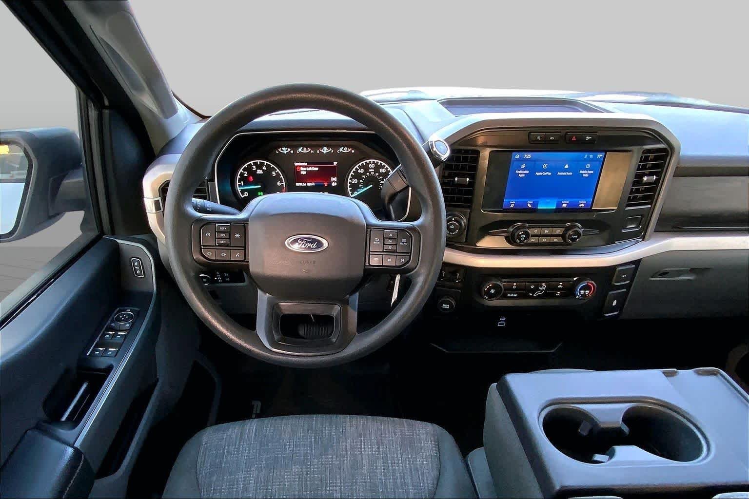 Used 2023 Oxford White Ford XLT image 6