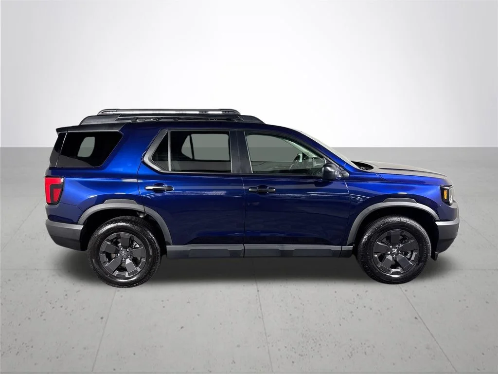 New 2026 Obsidian Blue Pearl Honda RTL image 5