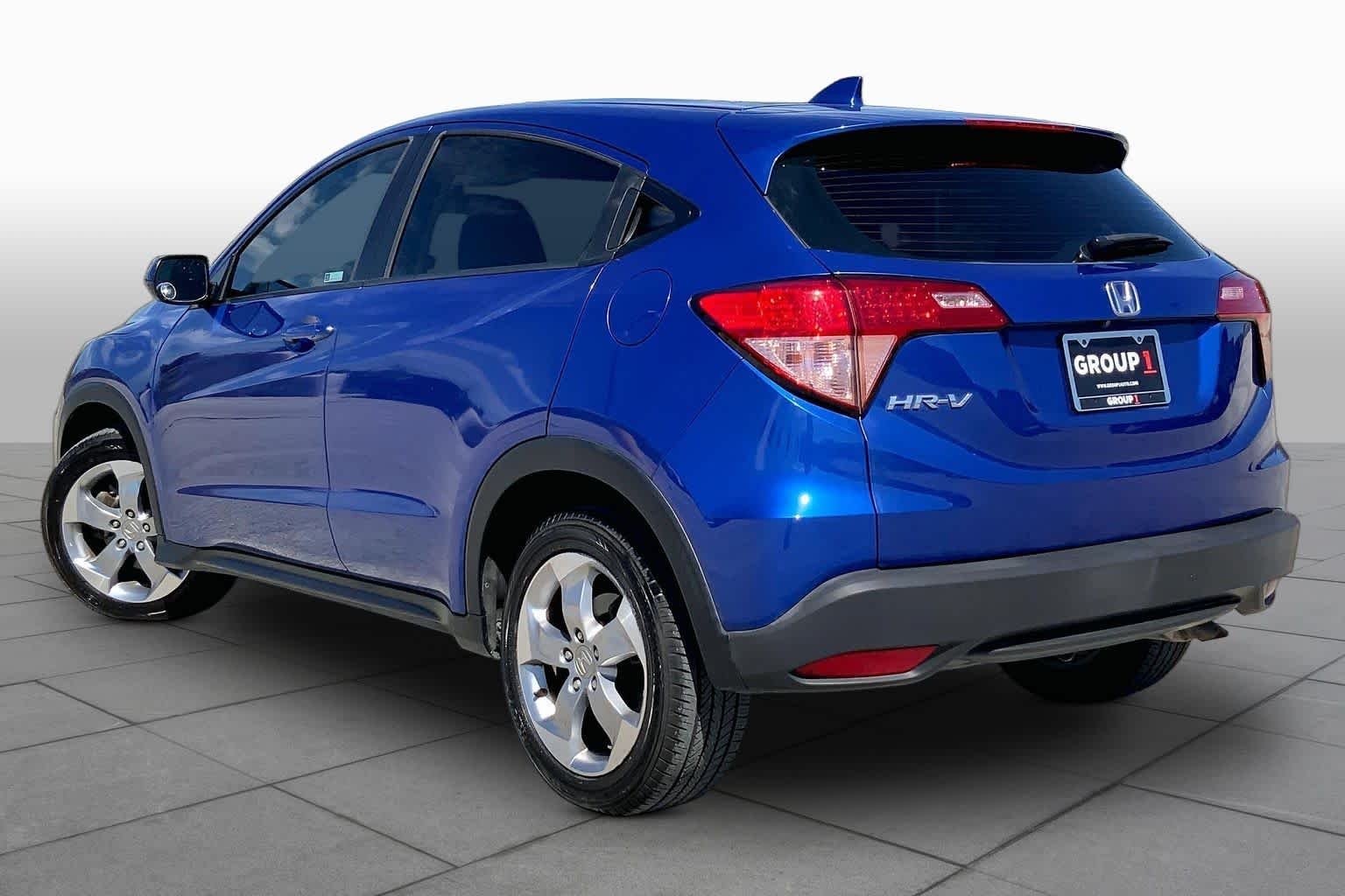 Used 2018 Aegean Blue Metallic Honda LX image 12