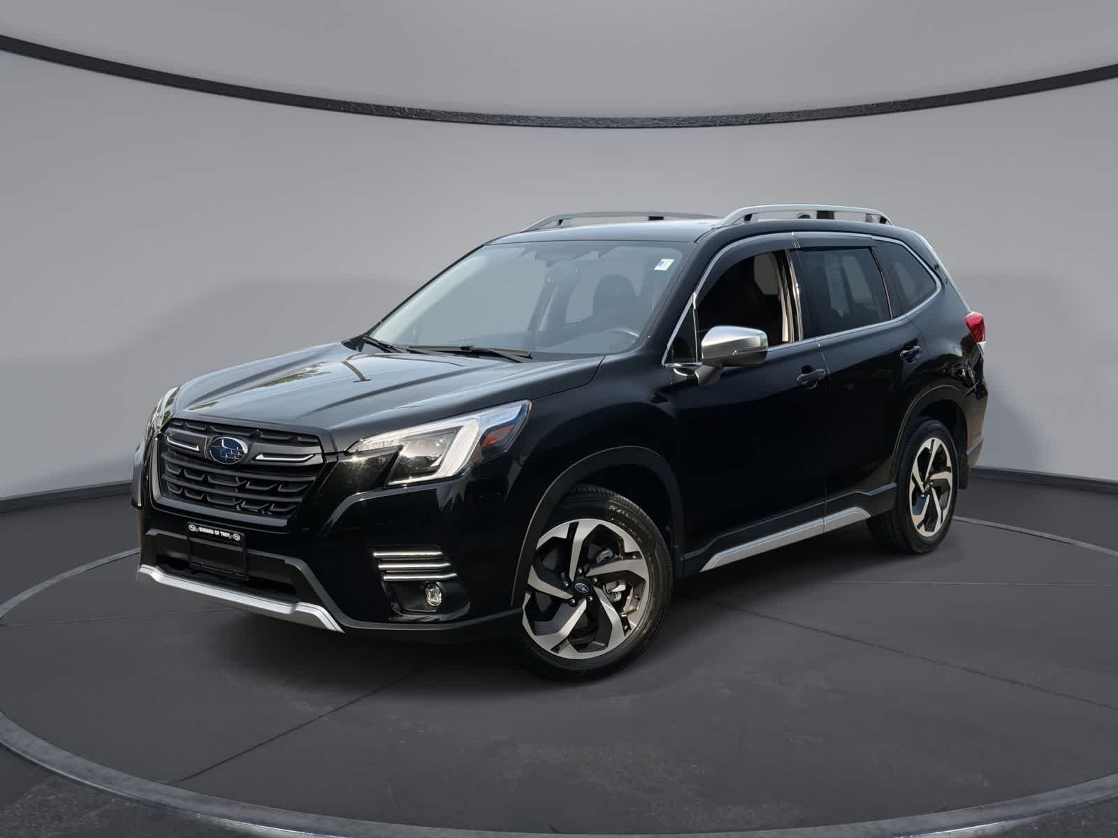 2023 Subaru Forester Touring's photo