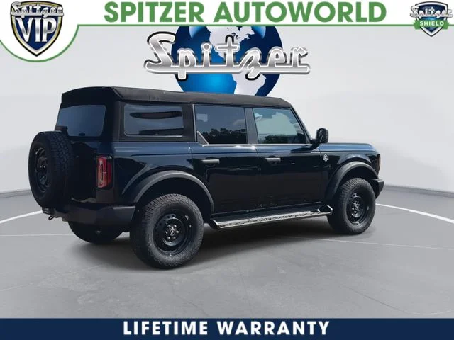 New 2026 Shadow Black Ford Outer Banks® image 9