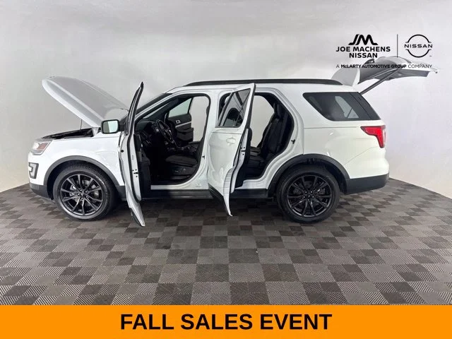 Used 2017 White Ford XLT image 12