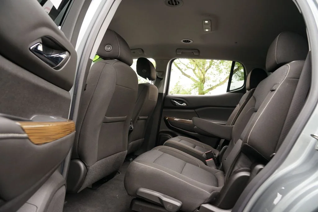 2023 GMC Acadia SLE - Photo 18
