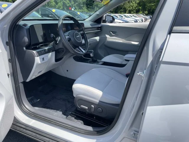 Used 2025 Gray Hyundai SEL image 18