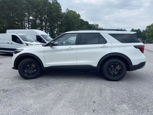New 2026 White Ford Tremor image 5