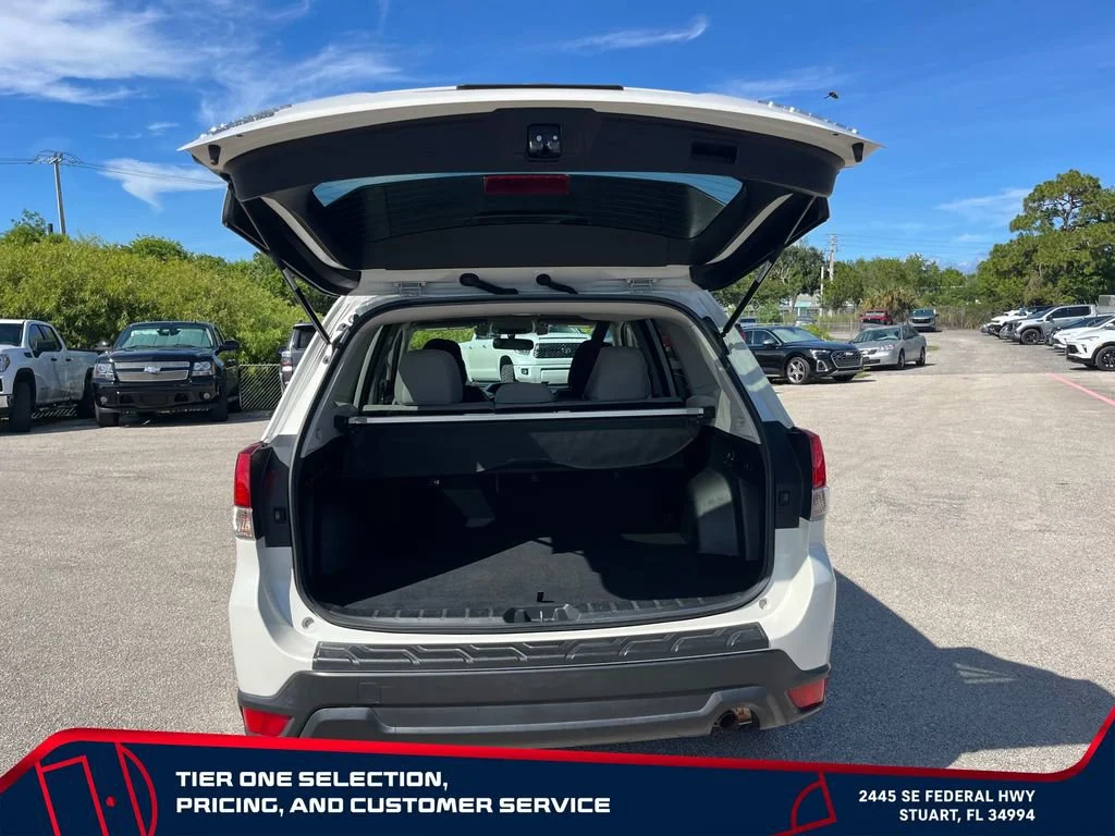 Used 2020 White Subaru Premium image 16