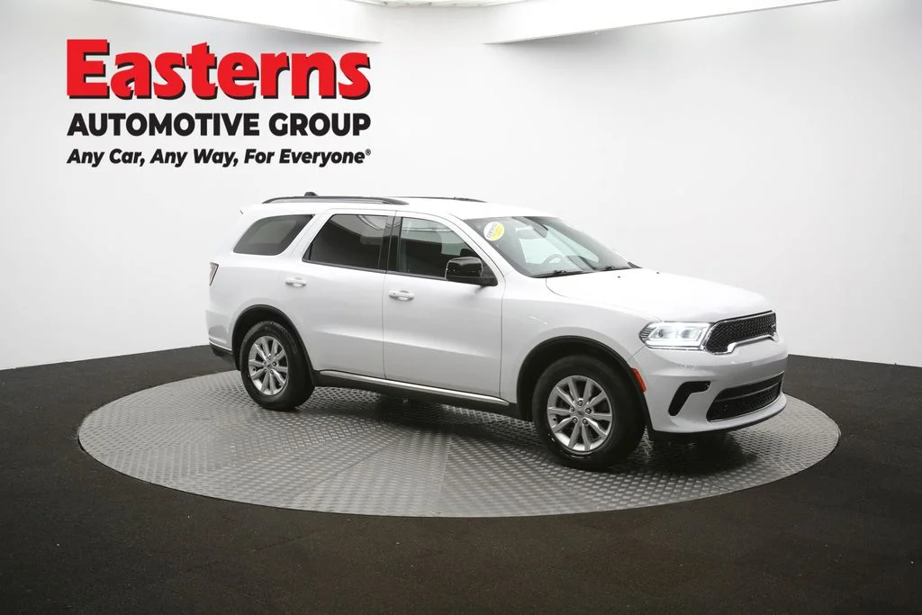 Used 2024 White Dodge SXT image 46