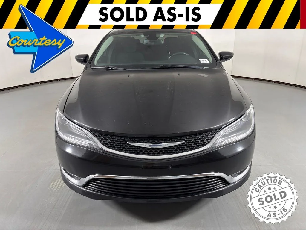 Used 2015 Black Chrysler Limited image 3