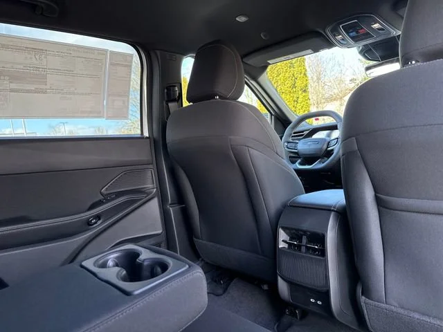 New 2026 Bright White Clearcoat Jeep Laredo image 23