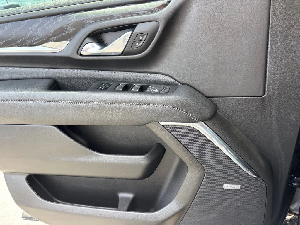 Used 2023 Silver GMC Denali image 23
