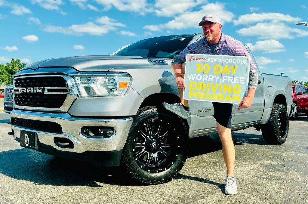 2023 RAM 1500 Big Horn/Lone Star 4x4 Crew Cab 5'7's photo