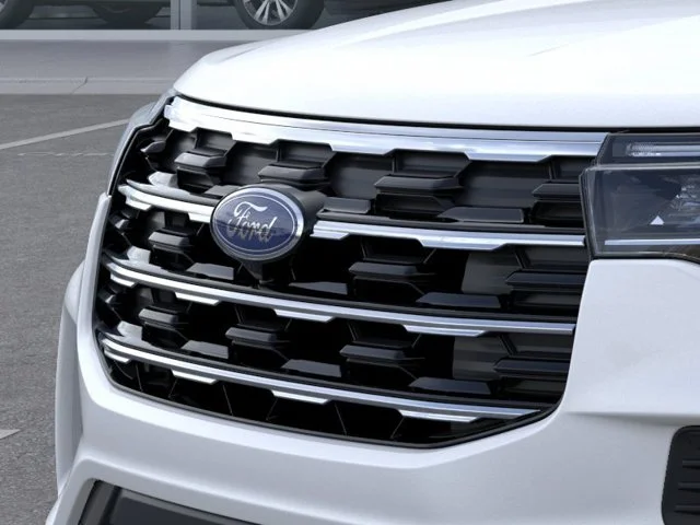New 2026 Star White Metallic Tri-Coat Ford Active image 17