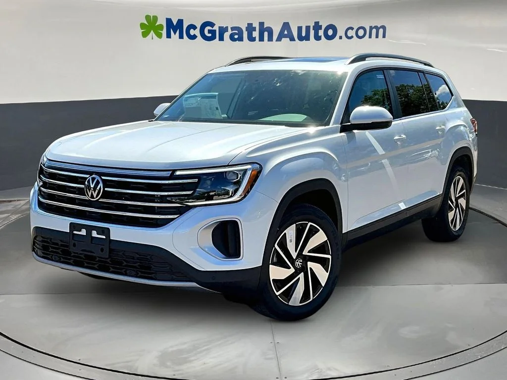New 2026 White/off-white Volkswagen 2.0T SE w/Technology image 2