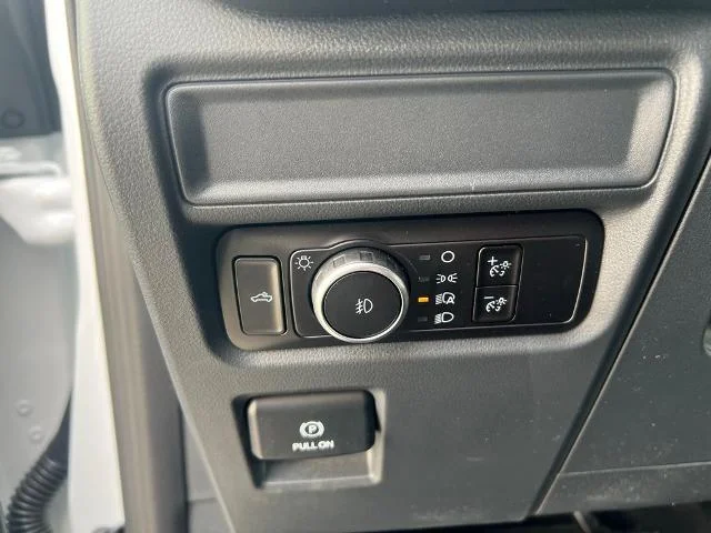 New 2026 Oxford White Ford STX® image 44