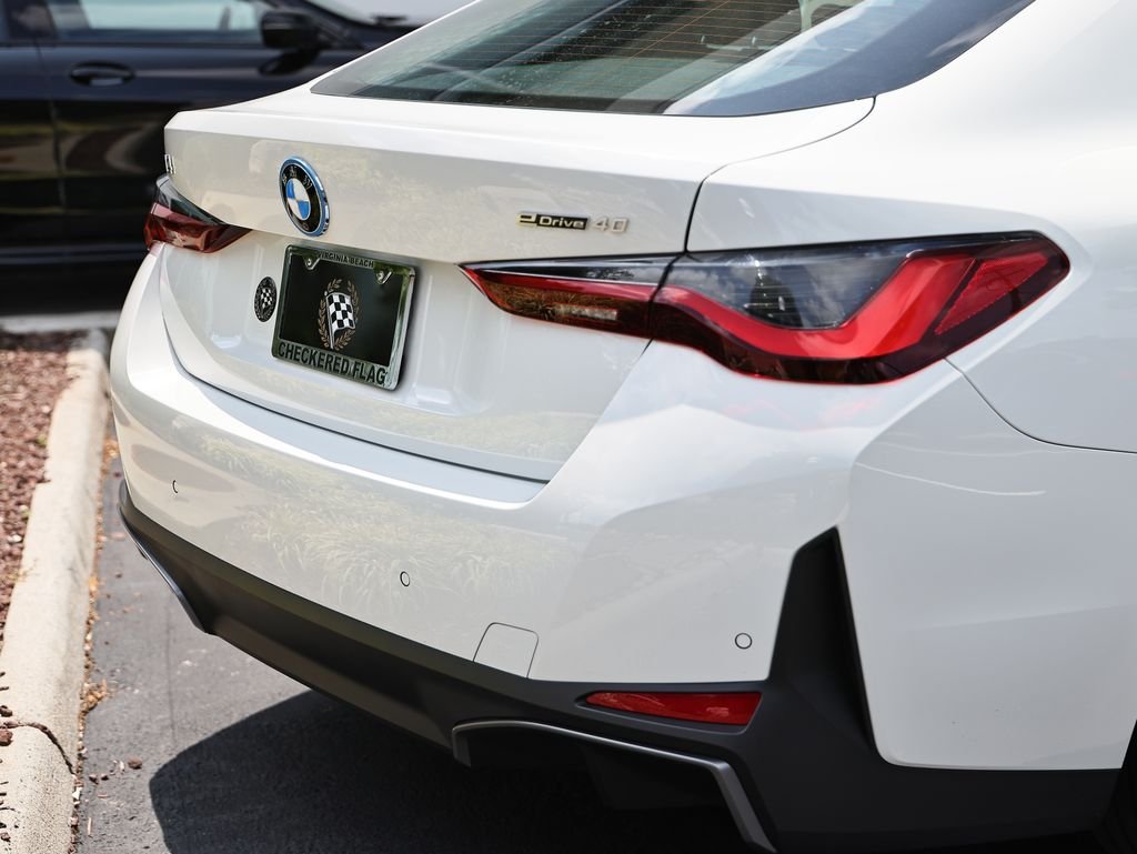 2024 BMW i4 40 - Photo 9