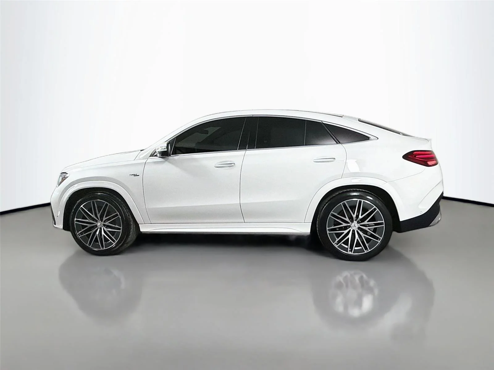 Used 2024 Polar White mercedes-benz AMG® GLE 53 4MATIC+ Coupe image 9