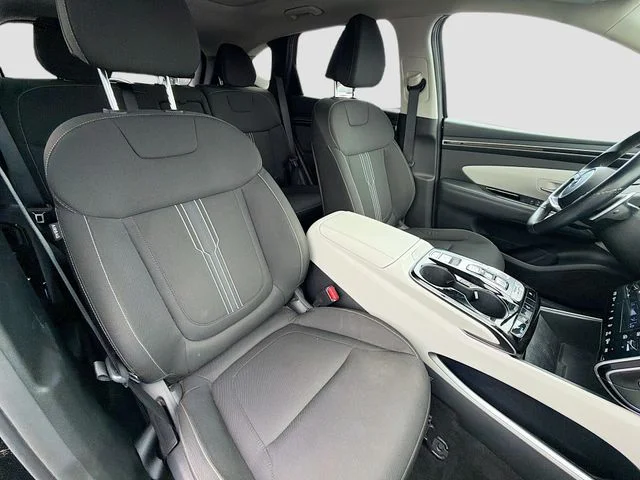 Used 2022 Black Hyundai SEL Convenience image 28