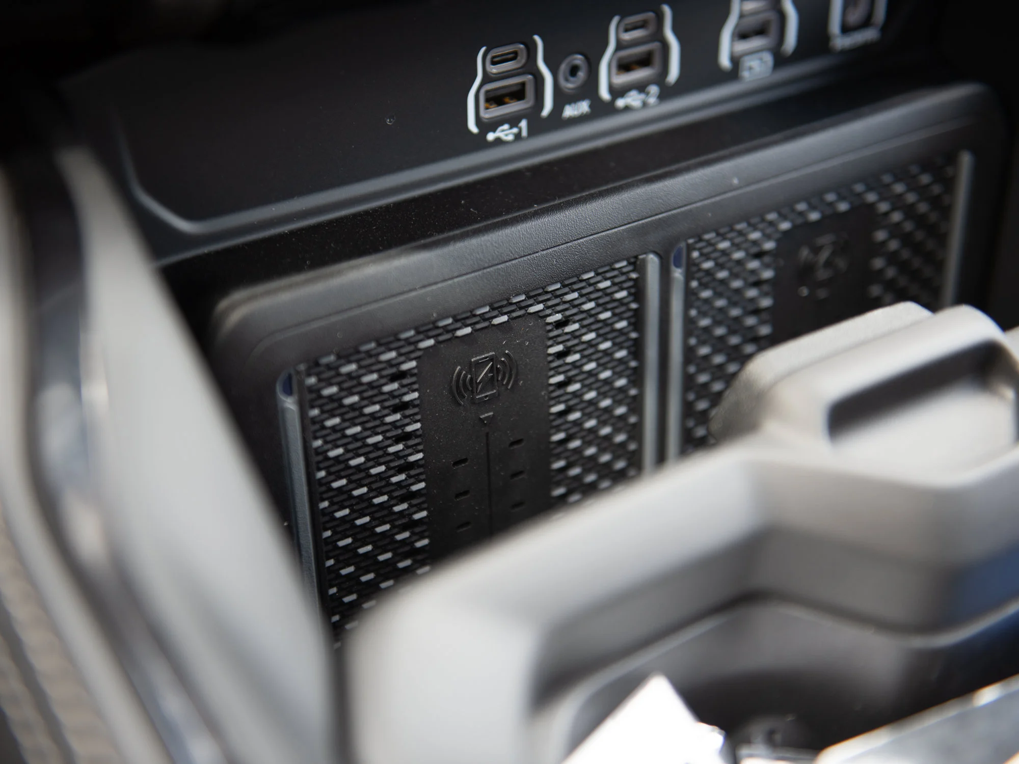 New 2026 White RAM Limited* Mega Cab image 23