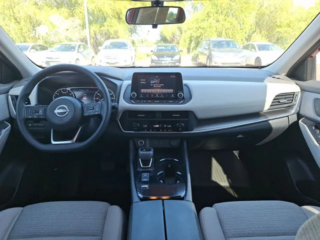Used 2023 Red Nissan SV image 15