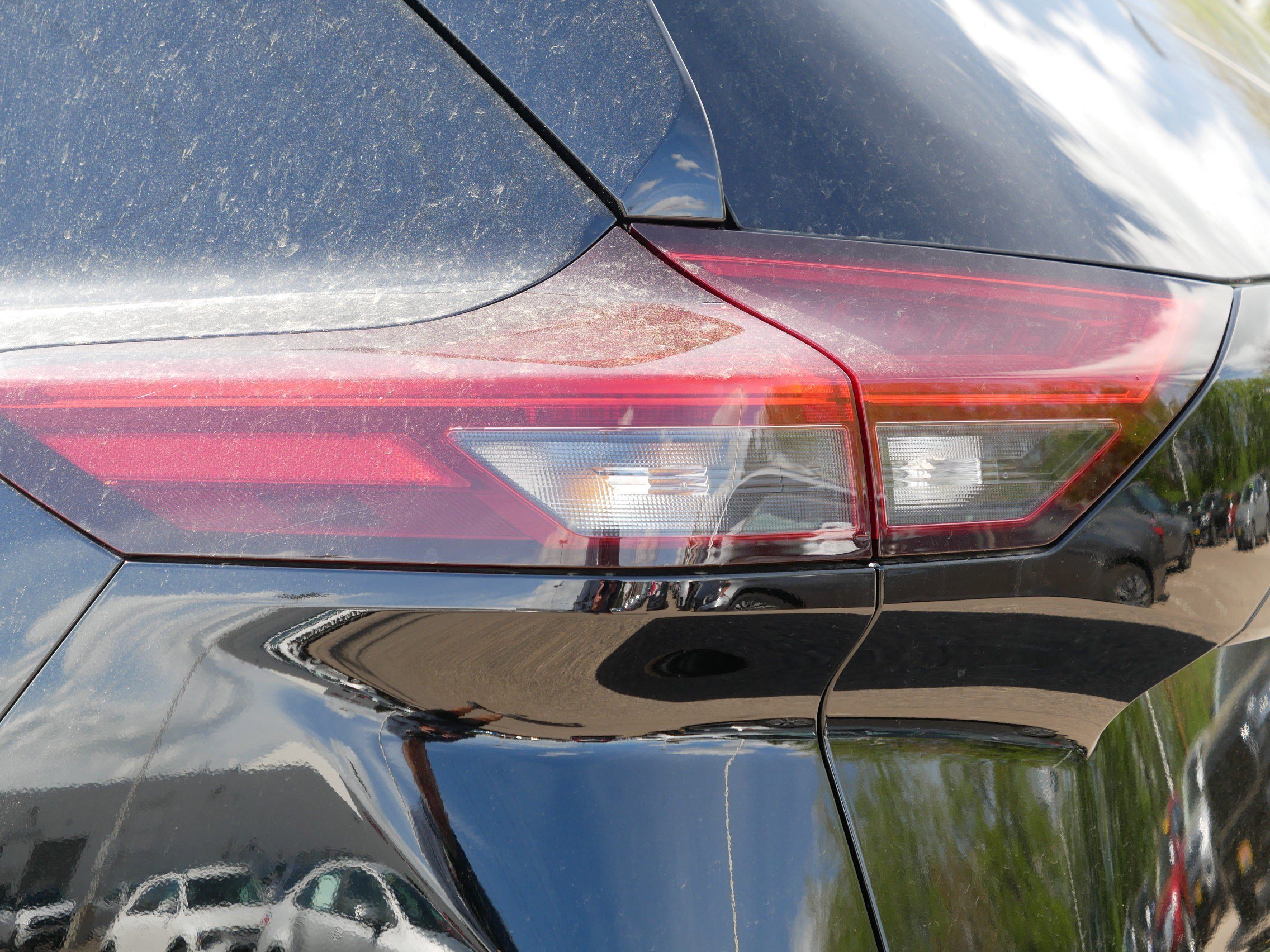 Certified Used 2025 Super Black Nissan SL image 17