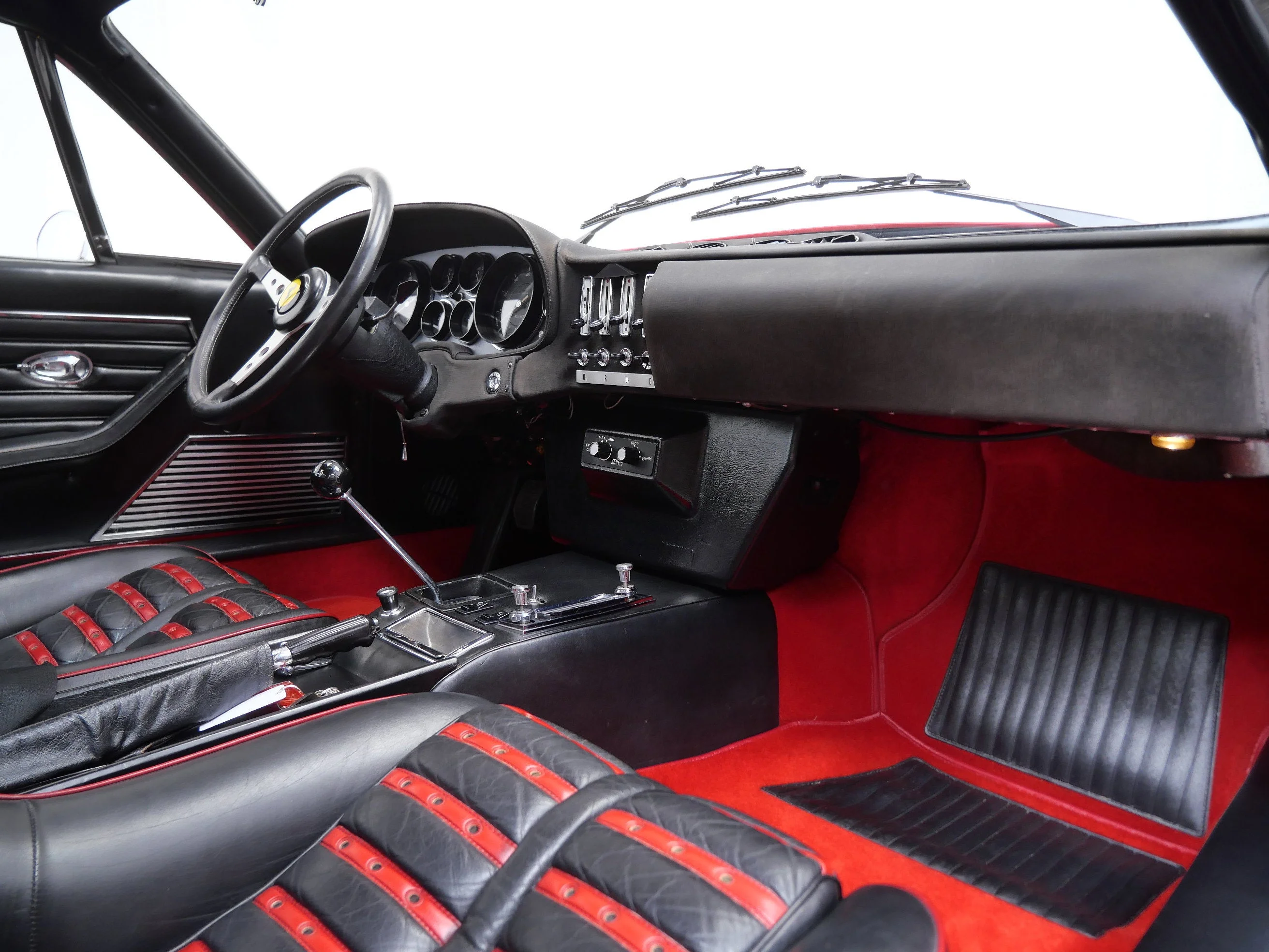 Used 1971 Rosso Chiaro Ferrari  image 18