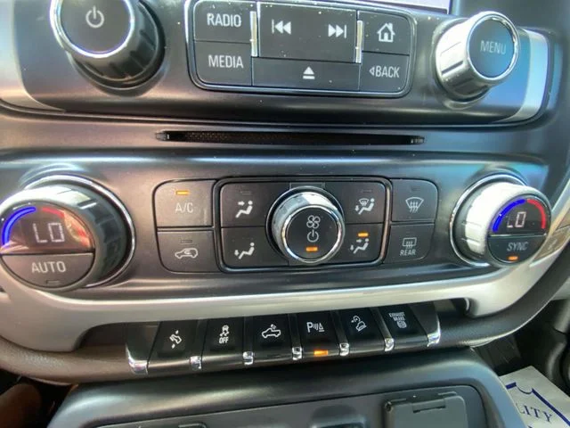 Used 2019 Red GMC SLT image 19
