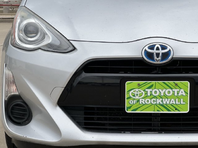 Used 2015 Silver Toyota Three image 8