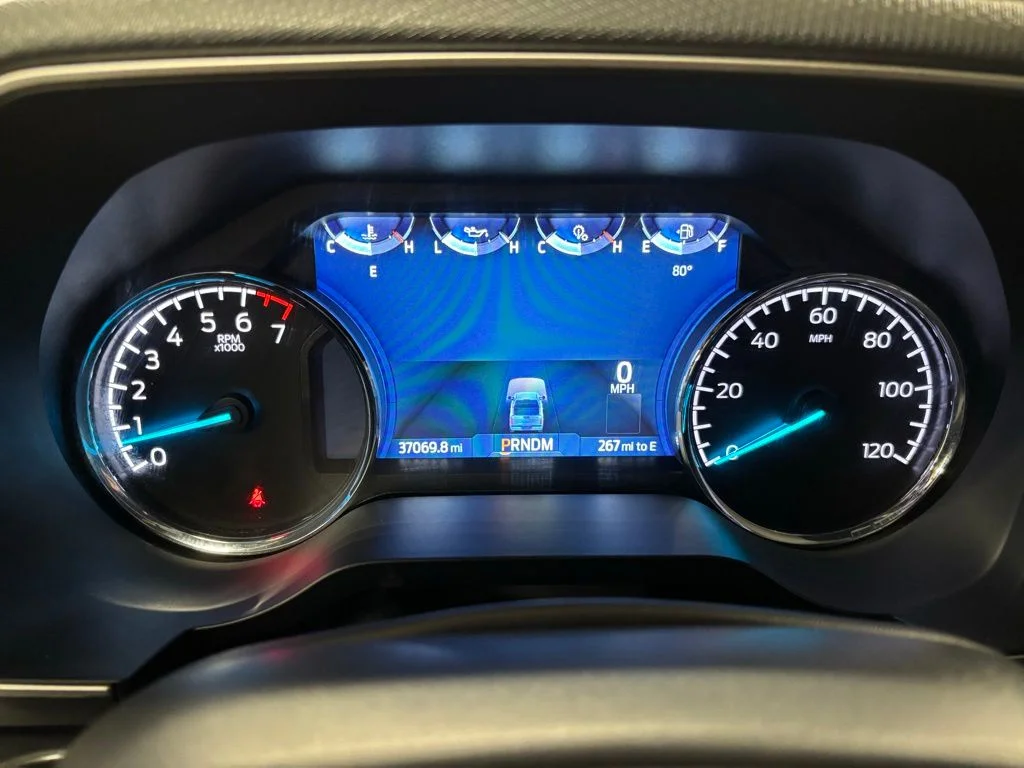 Used 2023 Silver Ford XLT image 13
