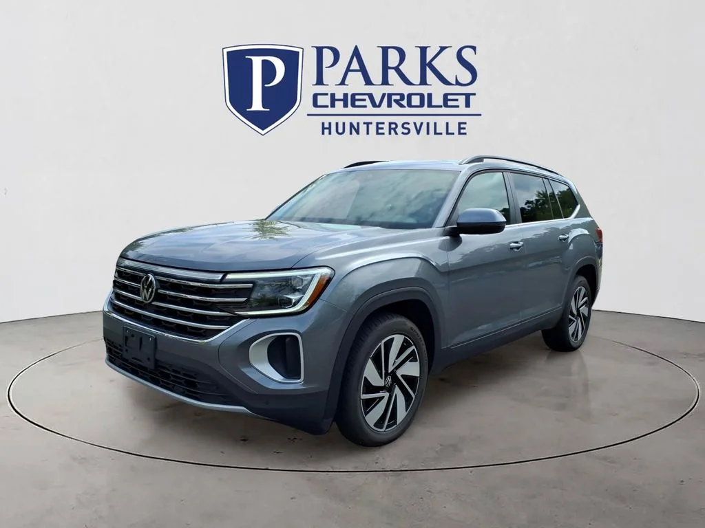 Used 2024  Volkswagen 2.0T SE w/Technology image 27