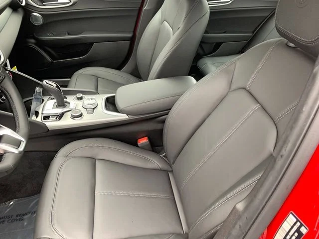 New 2026 Alfa Rosso Alfa Romeo Sprint AWD image 11