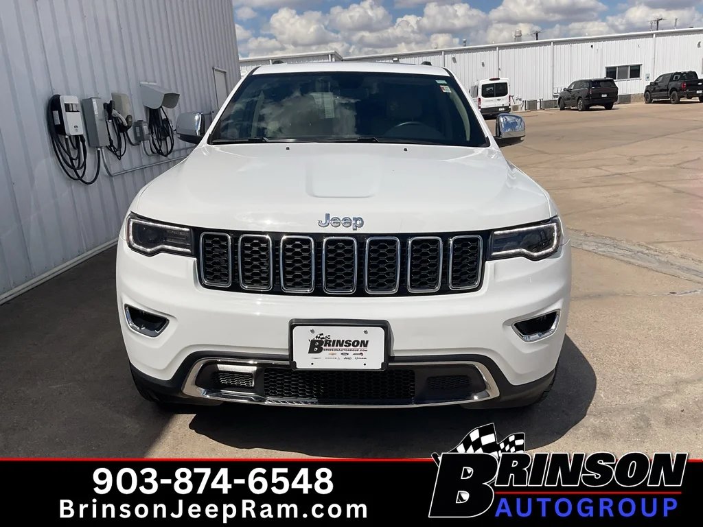 Used 2022 Bright White Clearcoat Jeep Limited image 2