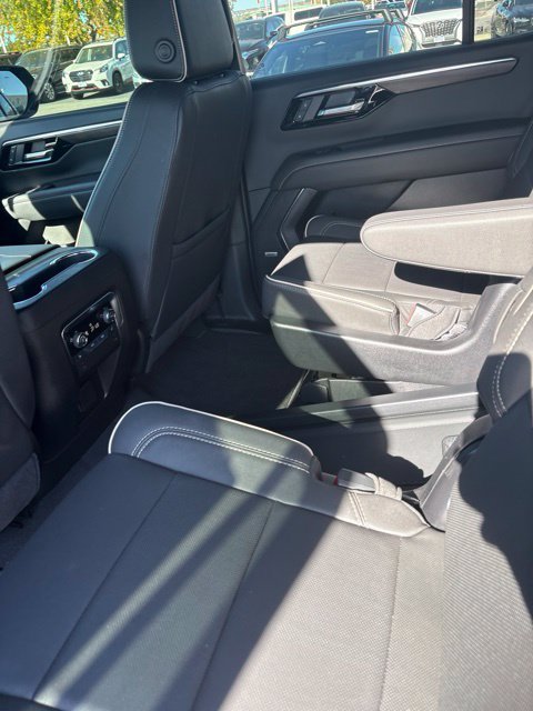 Used 2025 Black Chevrolet Premier image 22