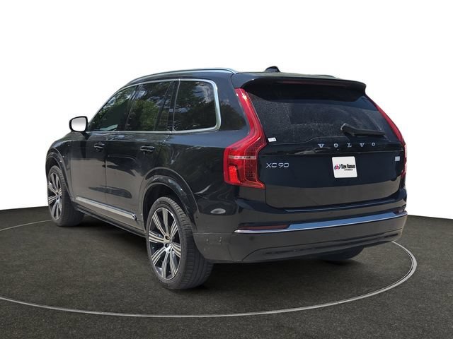 Used 2023 Onyx Black Metallic Volvo Plus Bright Theme image 3