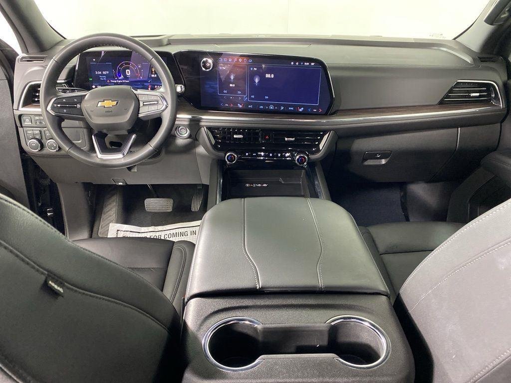 Used 2025 Black Chevrolet LT image 10