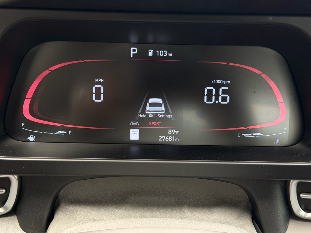 Used 2025 Abyss Black Hyundai SE image 10