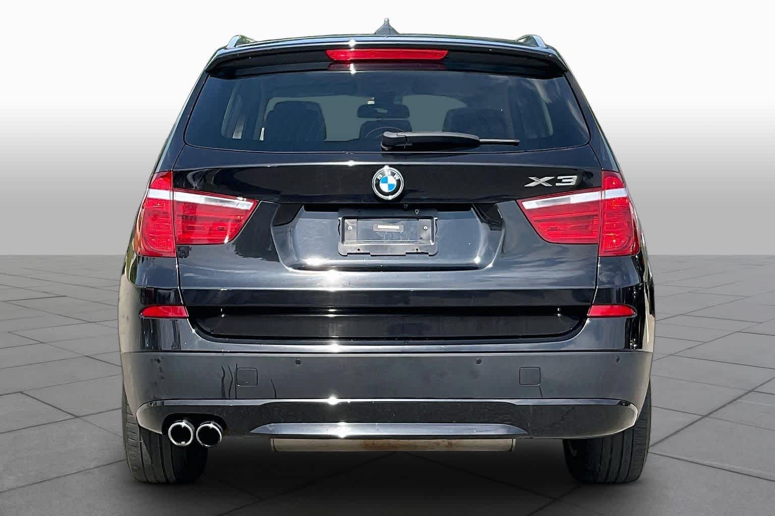 Used 2014 Black Sapphire Metallic BMW xDrive28i image 4