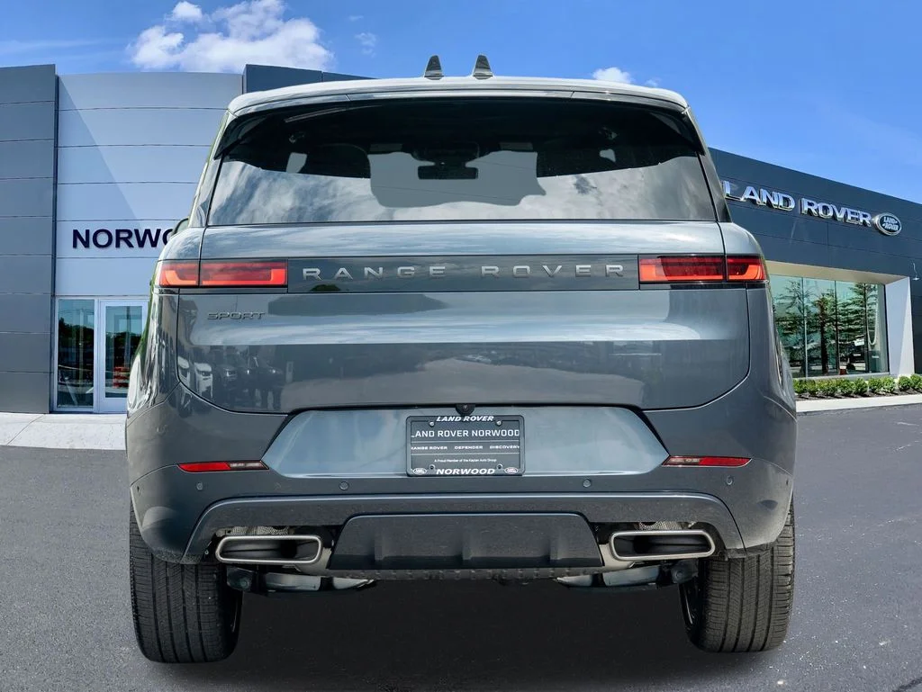 New 2026 Varesine Blue Land Rover Dynamic SE image 5