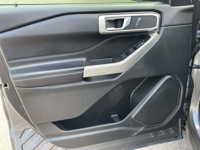 Used 2022 Carbonized Gray Metallic Ford XLT image 42