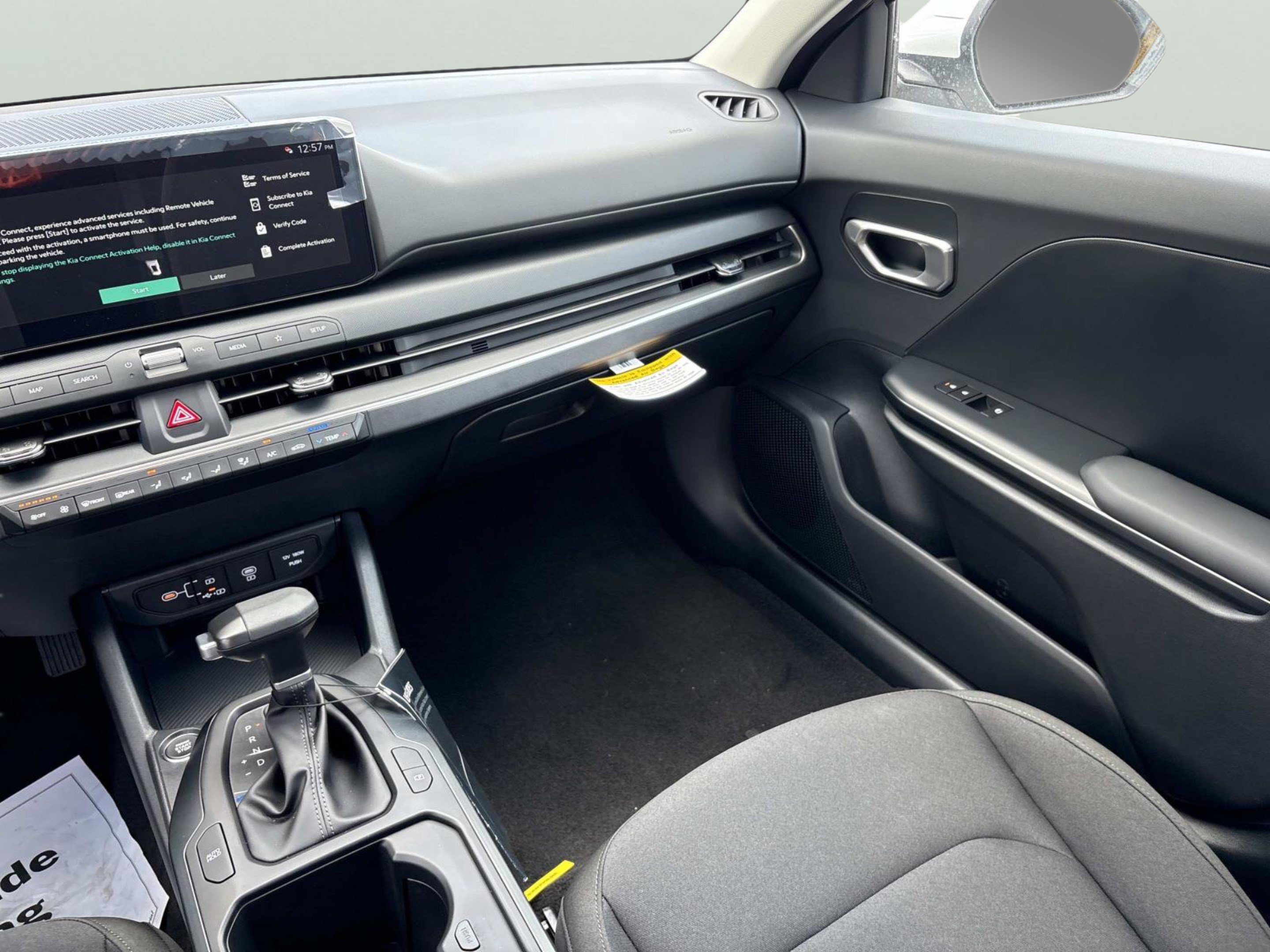 New 2026 Snow White Pearl Kia LX image 10