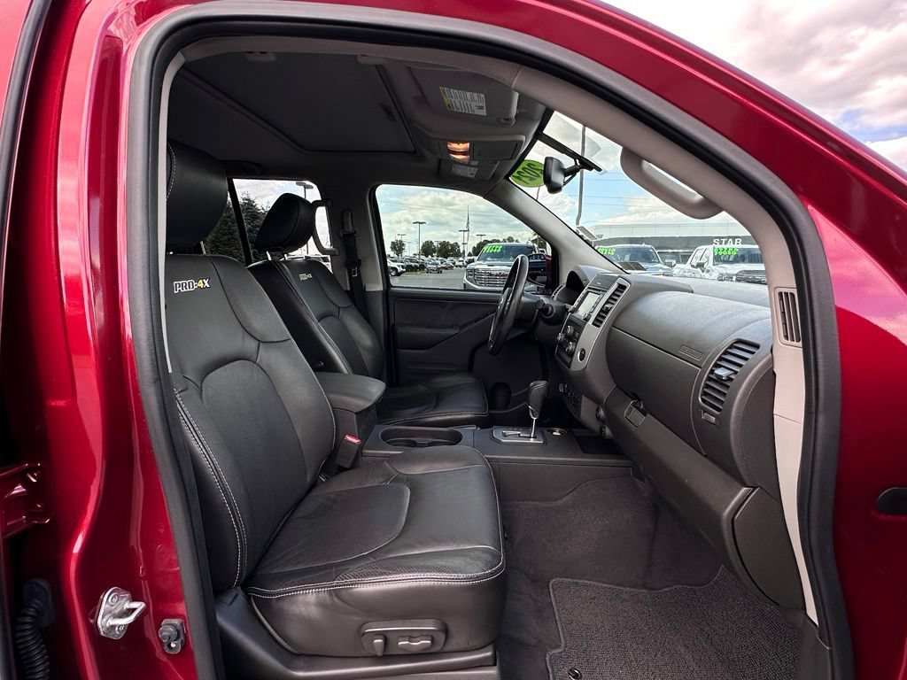 Used 2021 Red Nissan Crew Cab PRO-4X 4x4 image 12