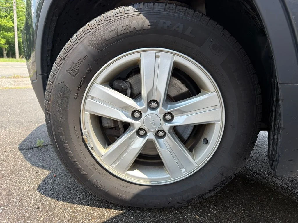 Used 2019 Gray Chevrolet LS image 18
