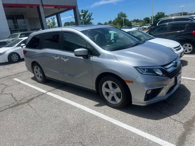 Used 2019 Silver Honda EX-L image 6